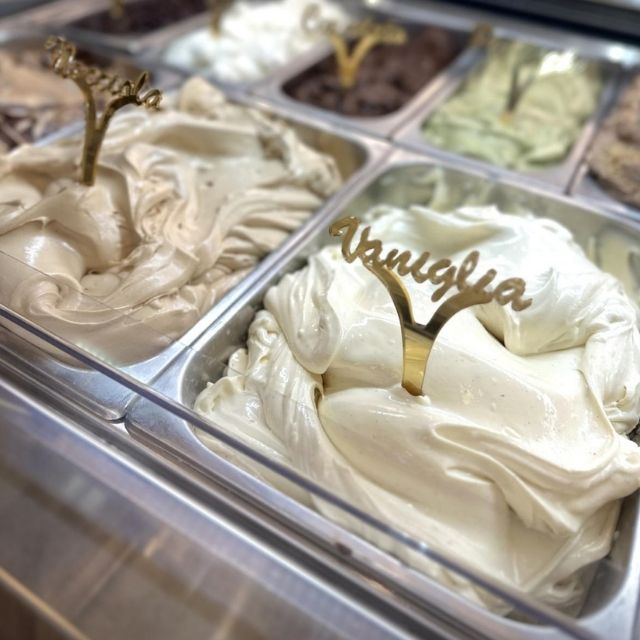 Al Caffè Paradise a Pinetamare con espresso Toraldo e cornetti artigianali caffe paradise gelato artigianale